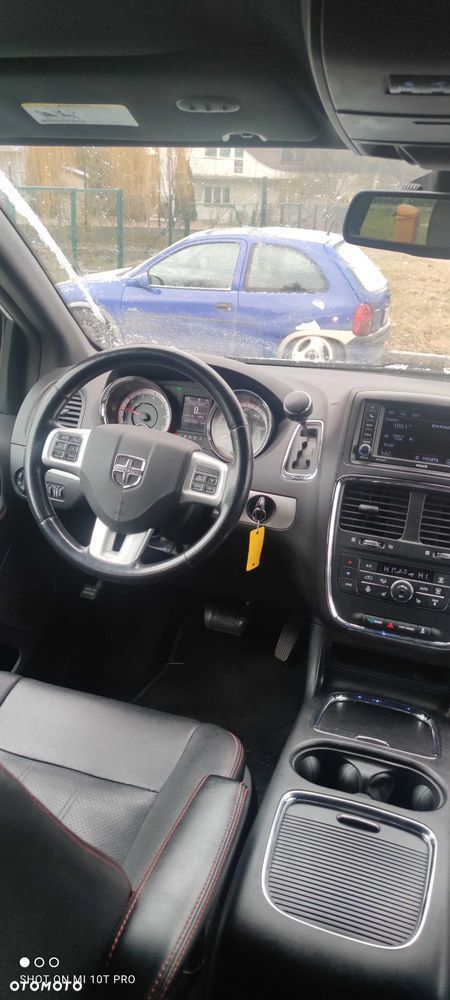 Dodge Grand Caravan 3.6 R/T - 12