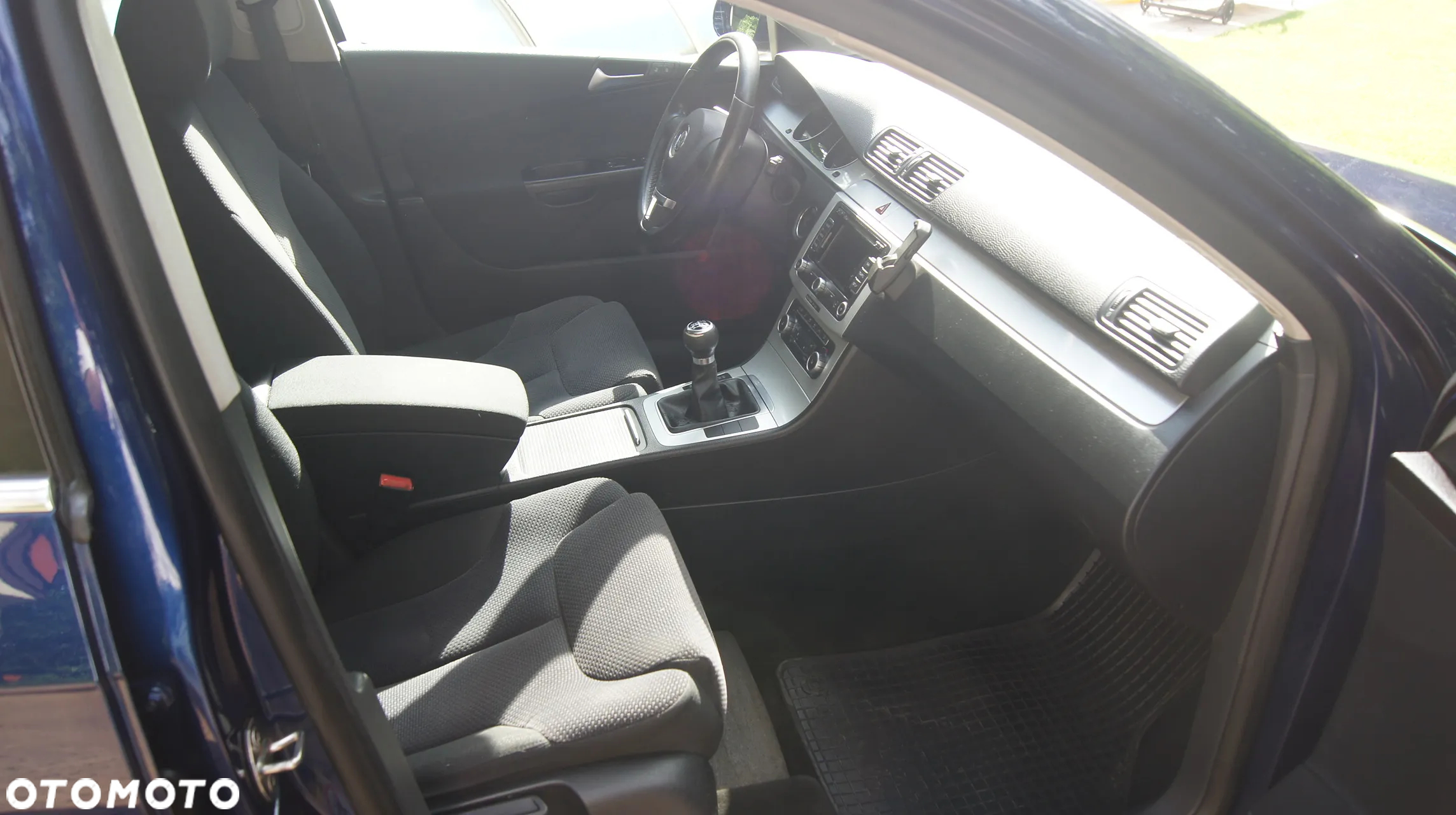 Volkswagen Passat 2.0 TDI Comfortline - 16