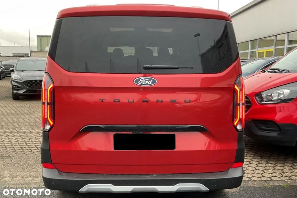 Ford Tourneo Custom - 6