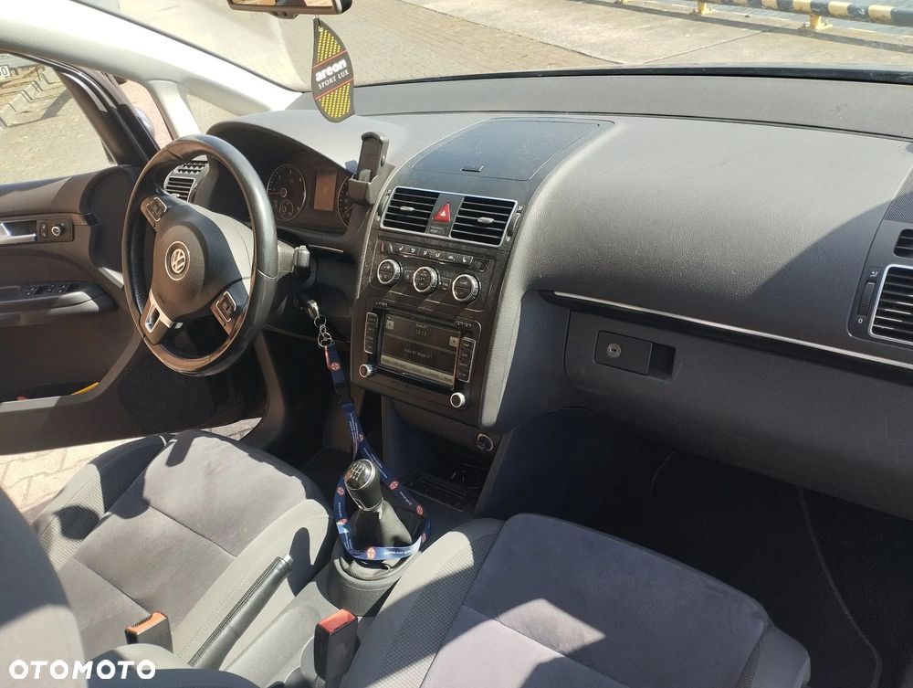 Volkswagen Touran 2.0 TDI DPF Comfortline - 5