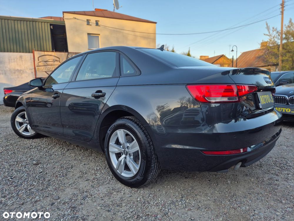 Audi A4 Limousine - 9