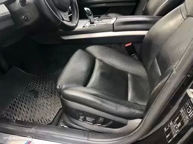 BMW 740 d Pack M - 9