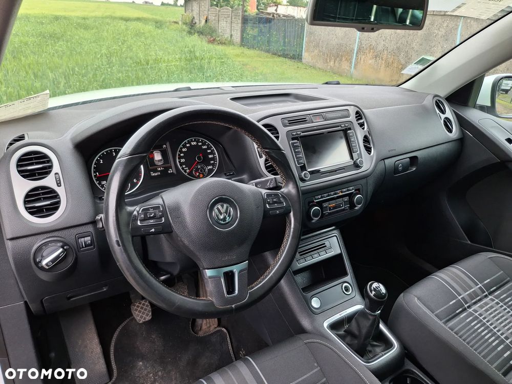 Volkswagen Tiguan - 9