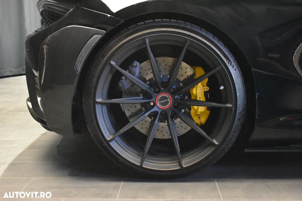 McLaren 720S - 21