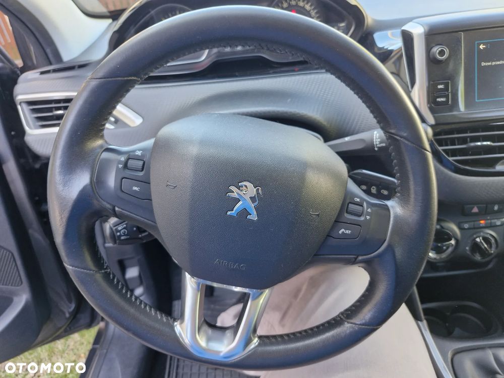 Peugeot 2008 e-HDi FAP 115 STOP & START Allure - 21
