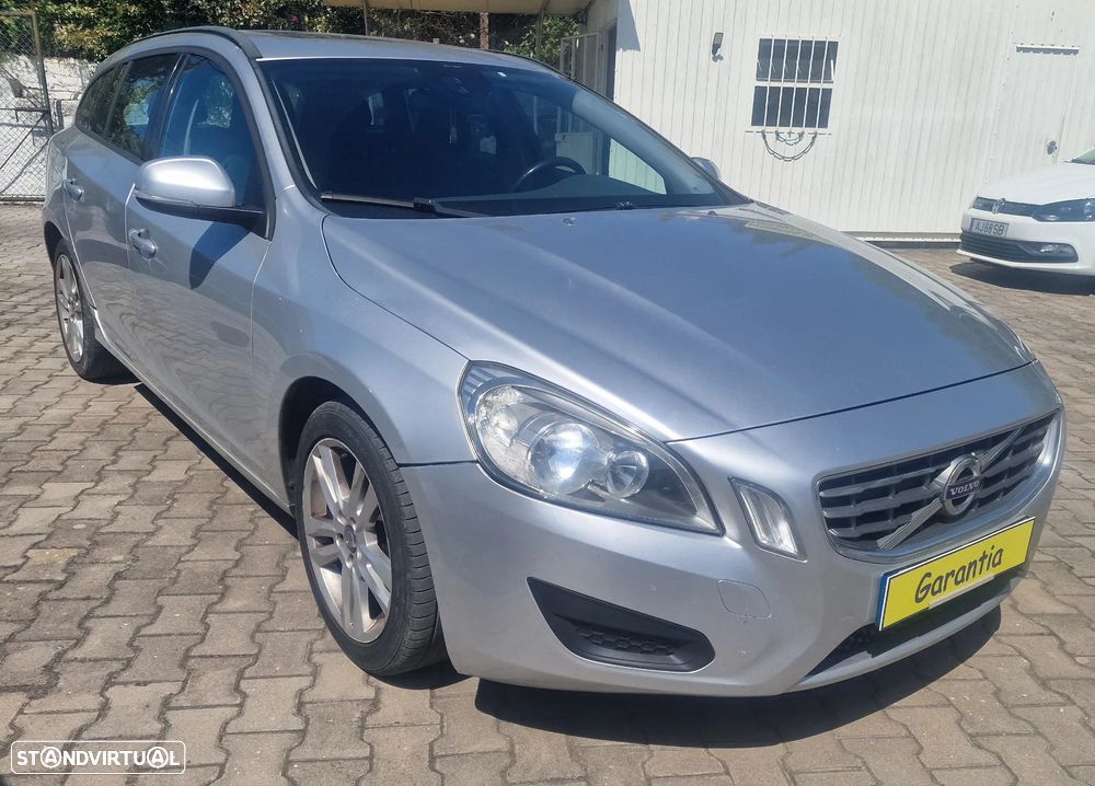 Volvo V60 1.6 D2 Drive Momentum Start/Stop - 2