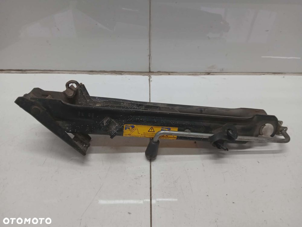 LEWAREK PODNOŚNIK MERCEDES ML W163 A1635800018 - 1