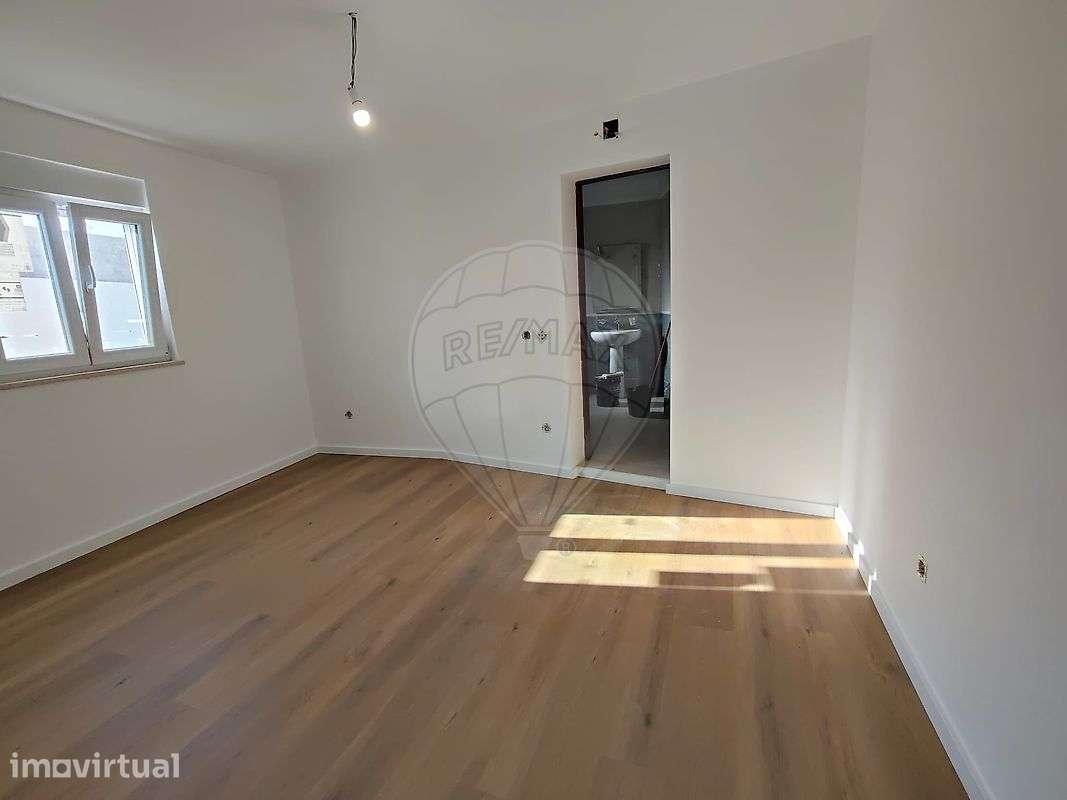 Moradia T2 para venda - Grande imagem: 4/16