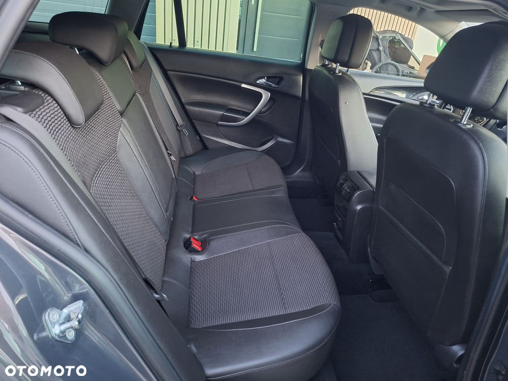 Opel Insignia - 12