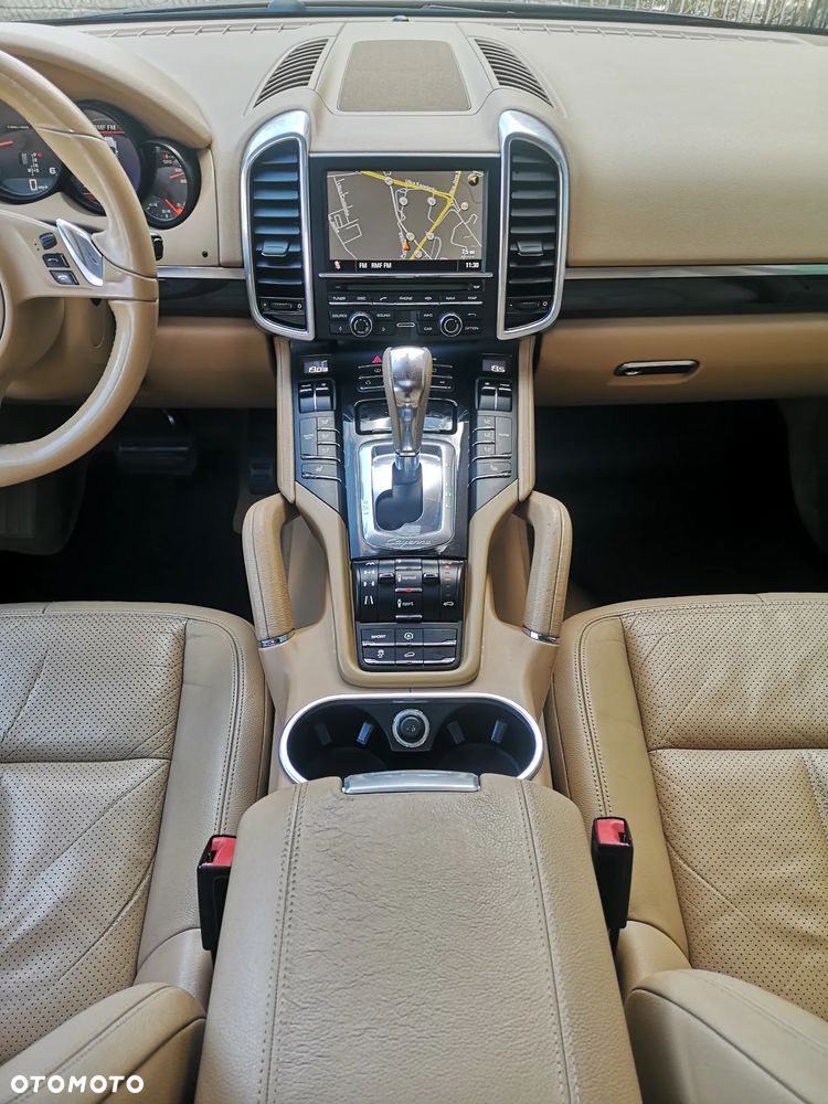 Porsche Cayenne Diesel - 16