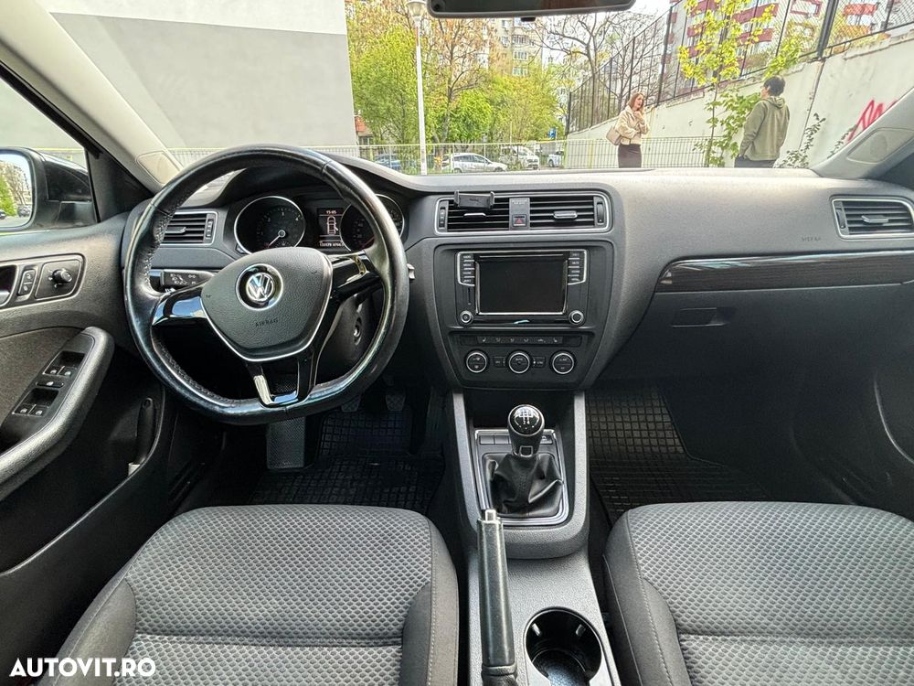 Volkswagen Jetta 2.0 TDI BlueMotion Technologie - 22
