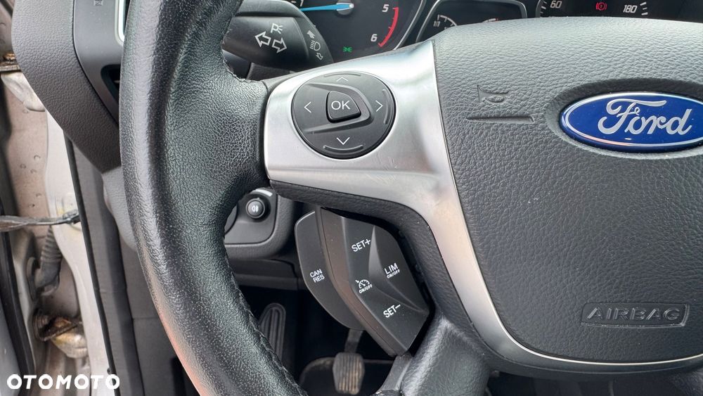 Ford Kuga 2.0 TDCi FWD Titanium - 30
