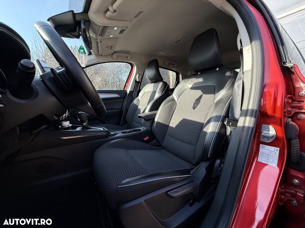 Renault Arkana MHEV 160 EDC Techno - 10