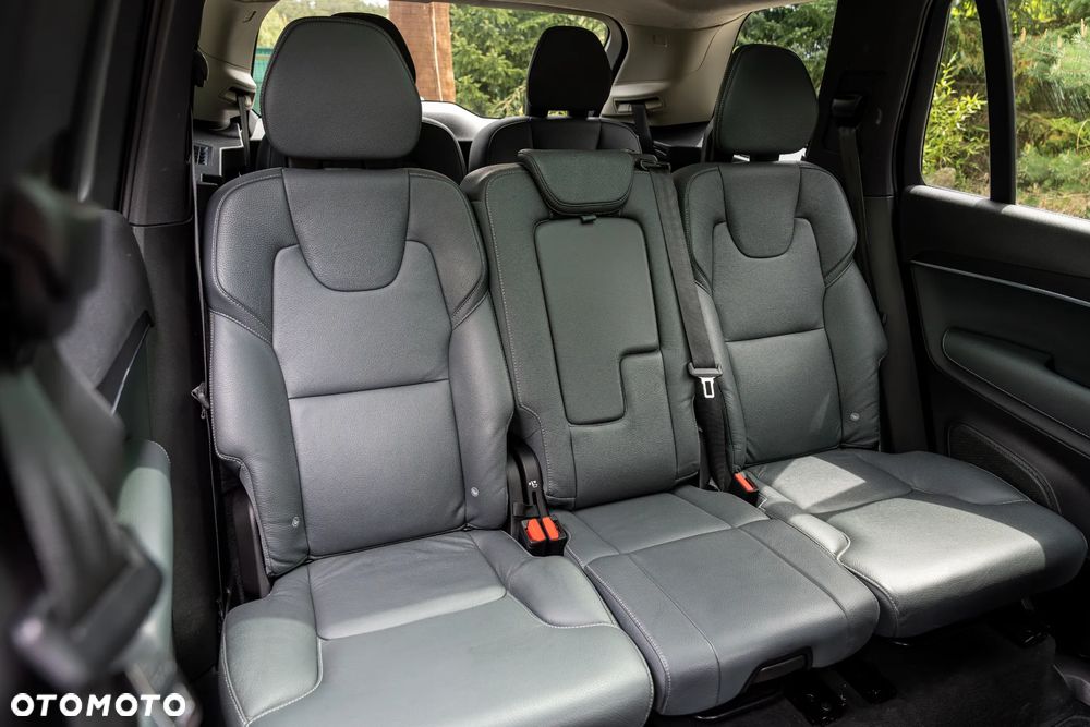 Volvo XC 90 T6 AWD Momentum 7os - 36