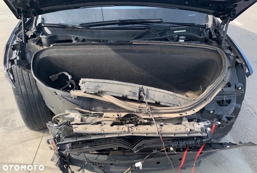 Tesla Model X 75D Allradantrieb - 4