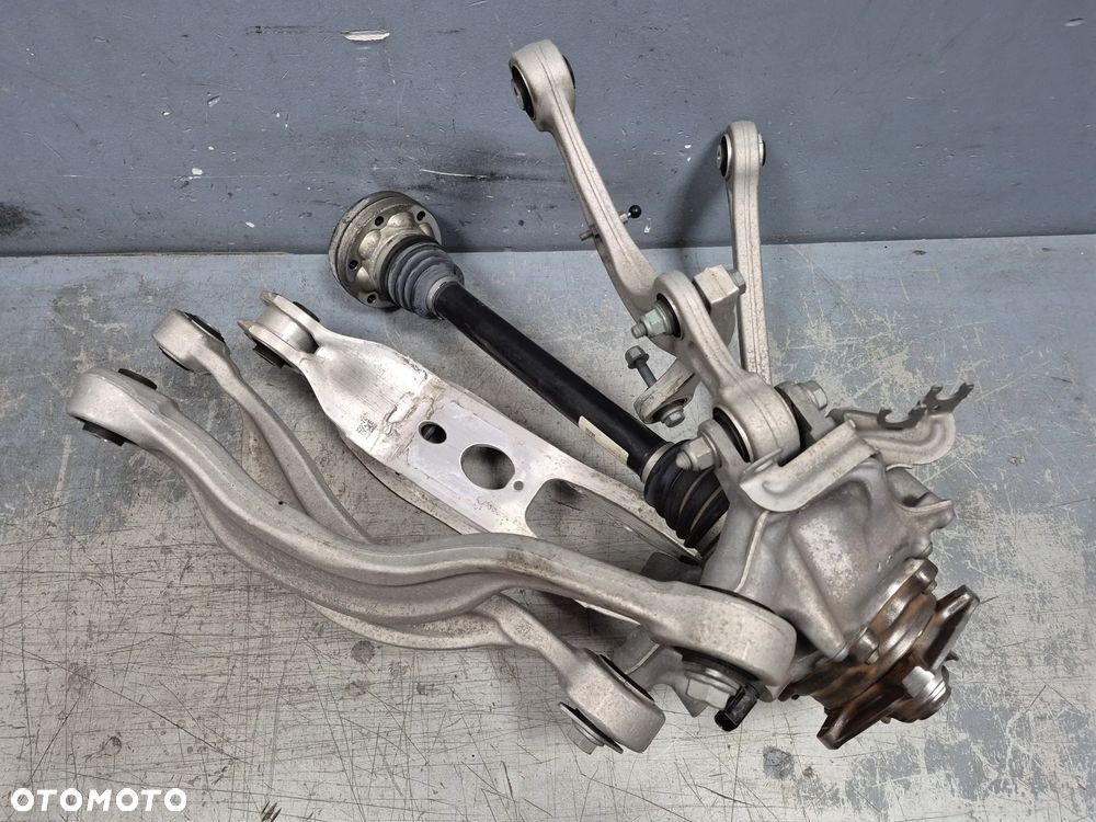 Zwrotnica Zawieszenie Półoś Prawy Tył Audi RSQ8 4M 4M0505432AF STAN BDB - 3