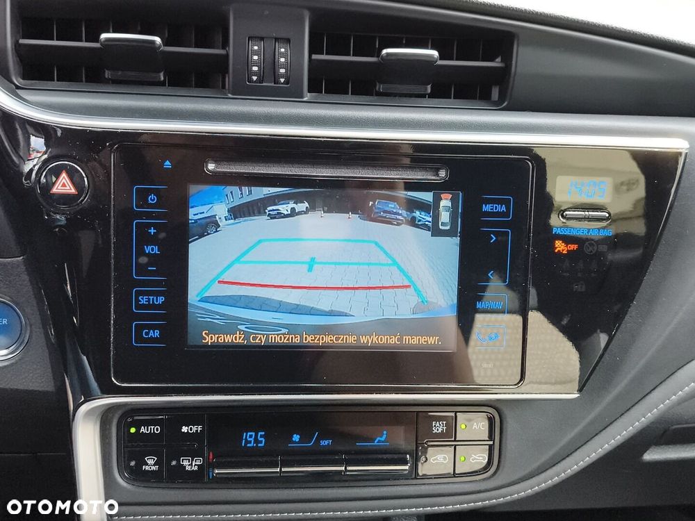 Toyota Auris - 23