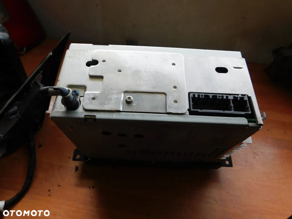 radio oryginalne JEEP COMPASS CALIBER CHEROKEE - 2