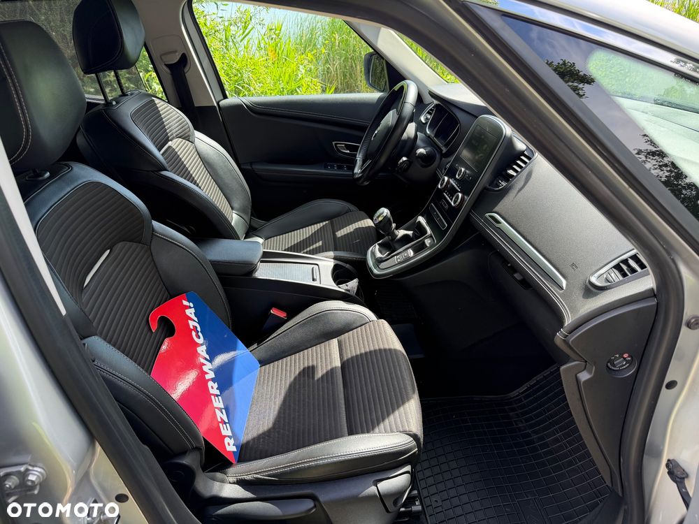 Renault Scenic - 11