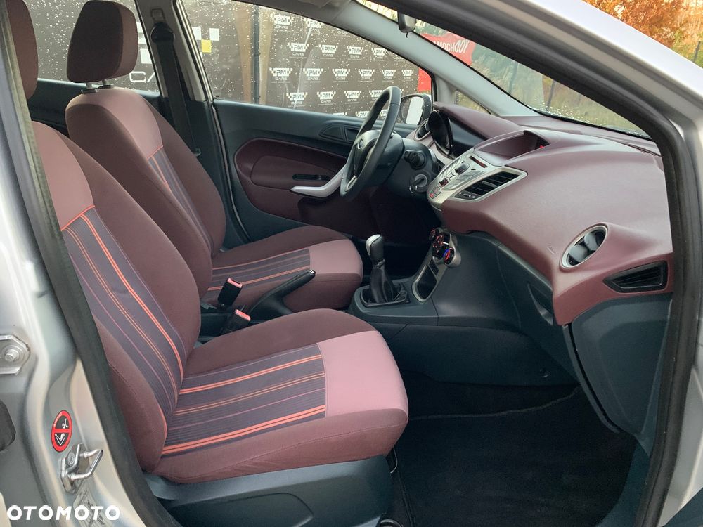 Ford Fiesta 1.4 Trend - 27