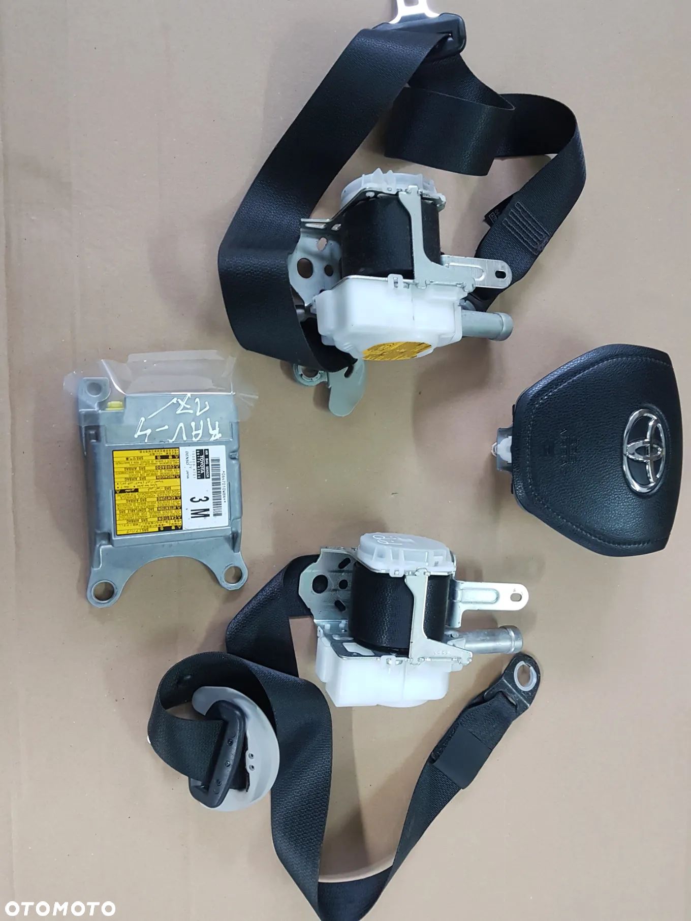 TOYOTA RAV 4 IV PODUSZKA  KIEROWCY PASY SENSOR W ORGINALE - 1
