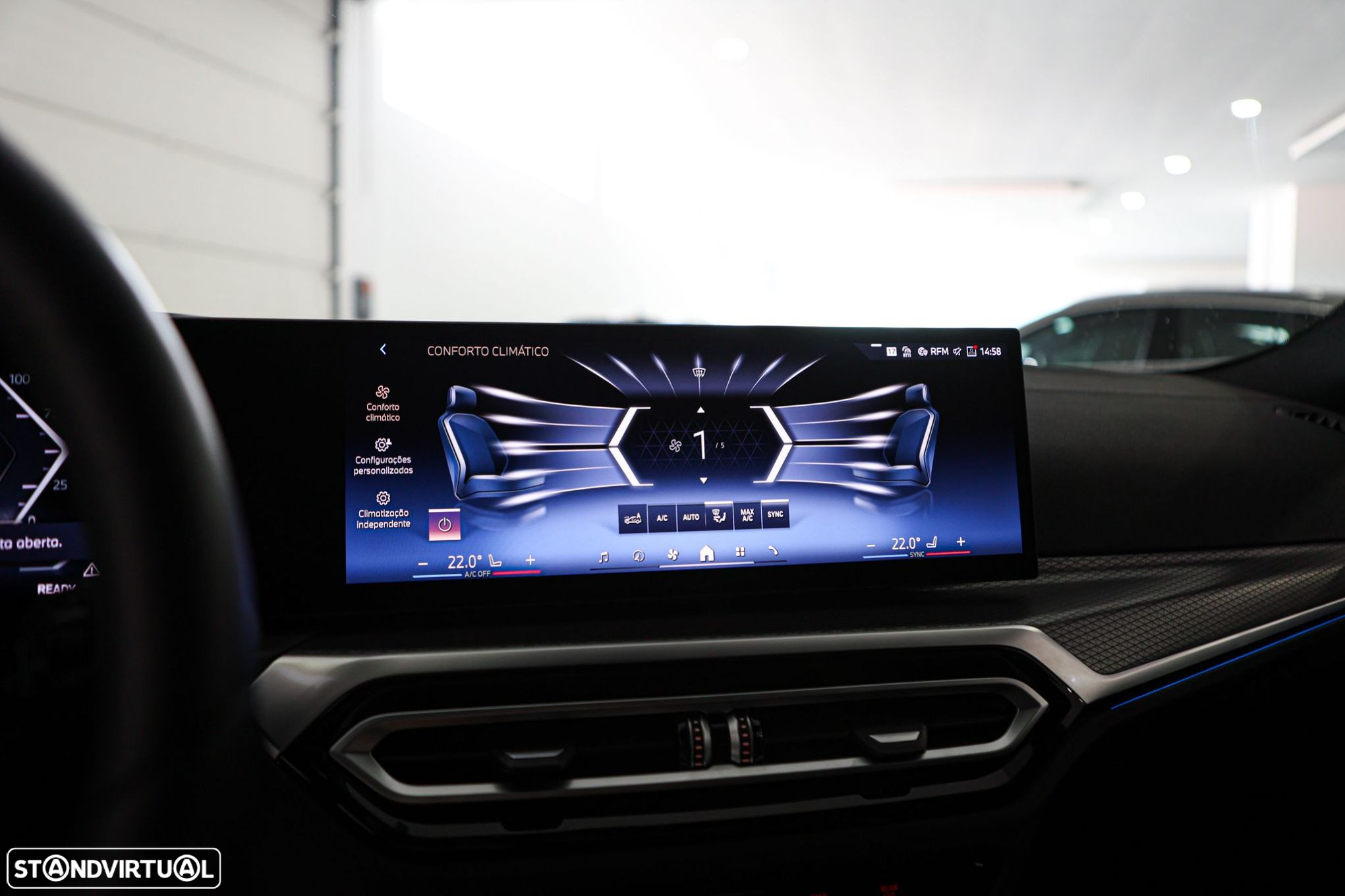 BMW i4 eDrive40 - 42
