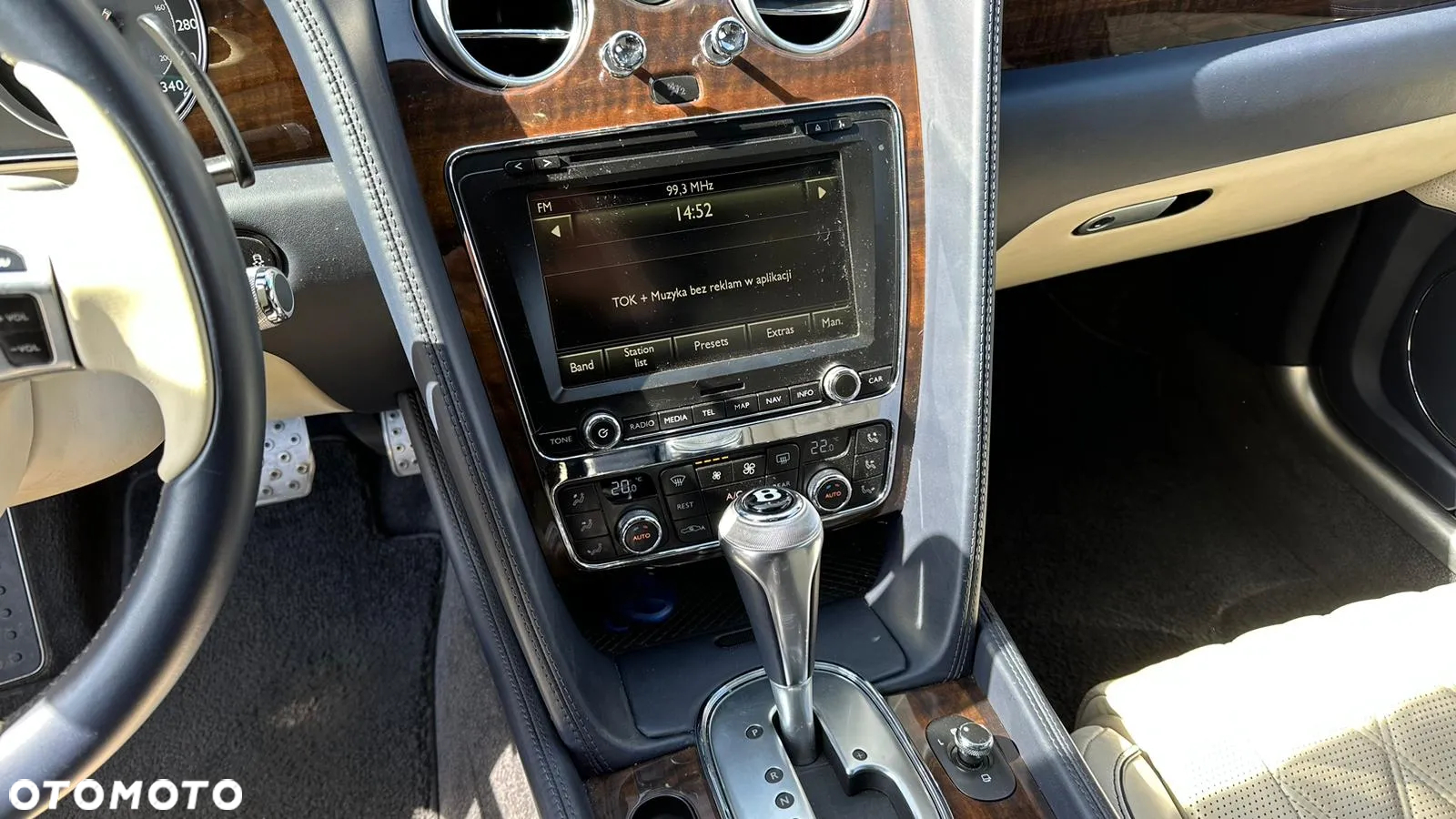 Bentley Flying Spur V8 - 23