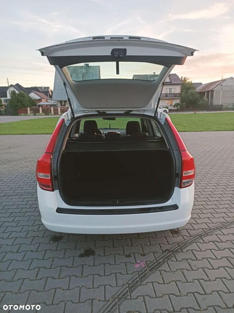 Kia Ceed - 6