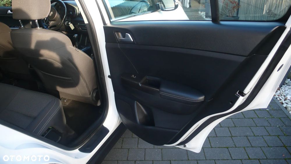 Kia Sportage 1.7 CRDI 2WD Edition 7 - 19