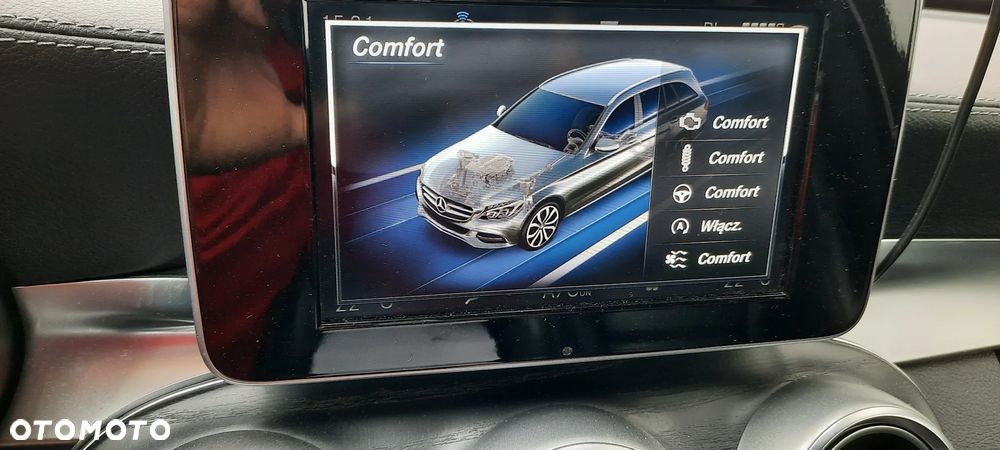 Mercedes-Benz Klasa C 200 4-Matic 9G-TRONIC - 13
