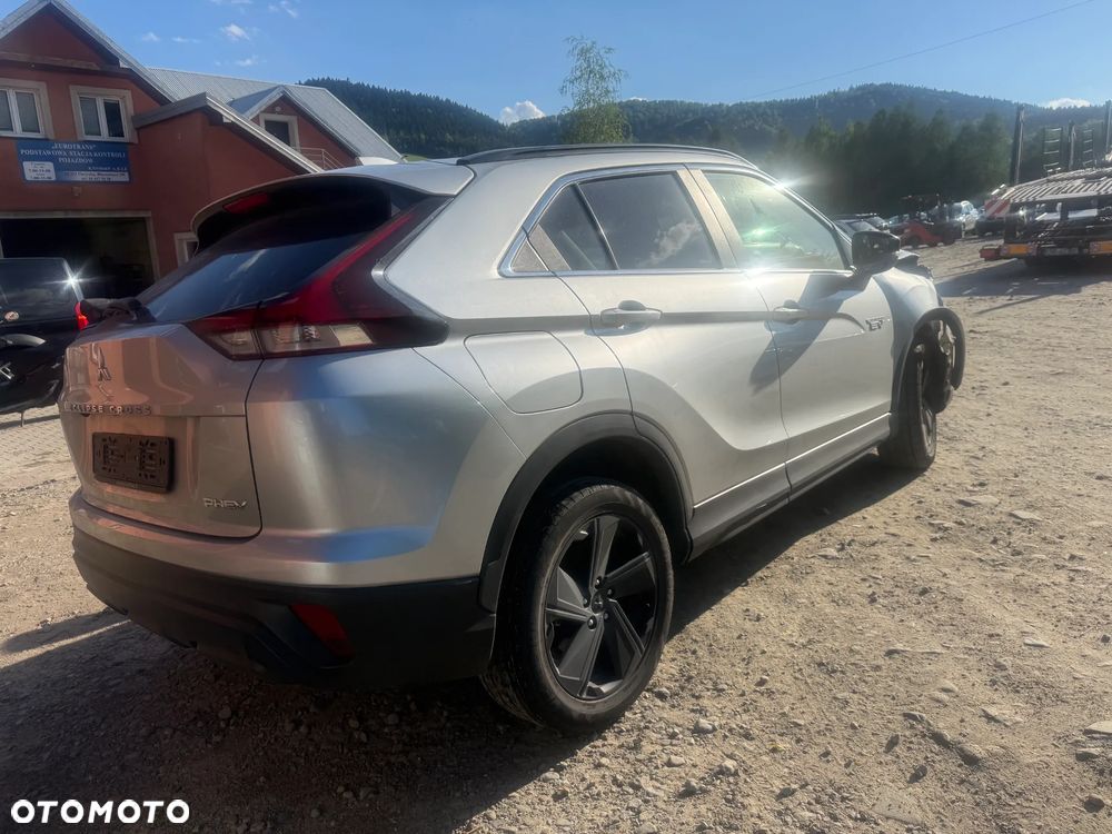 Mitsubishi Eclipse Cross 4WD Plus - 4
