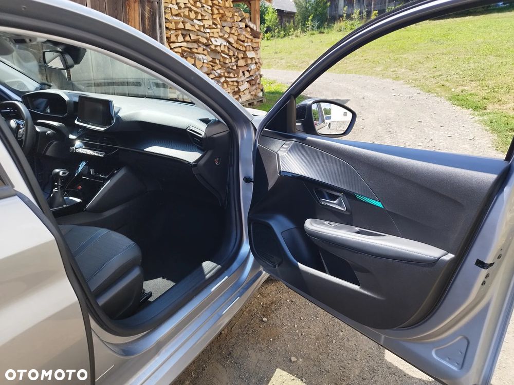 Peugeot 208 PureTech 100 Allure Pack - 19