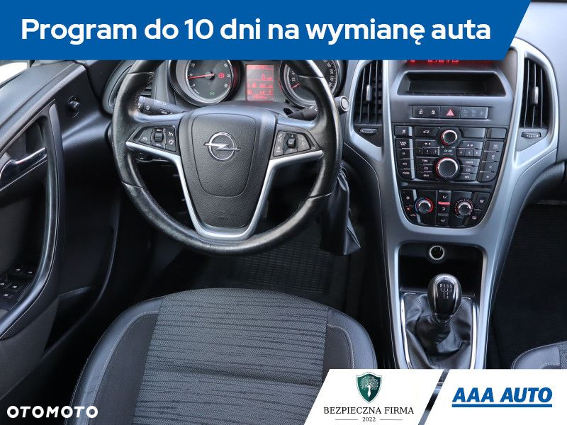 Opel Astra - 8