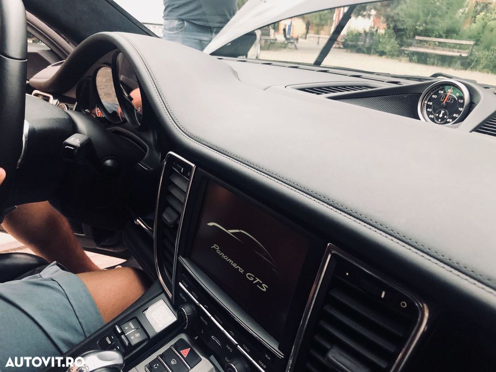 Porsche Panamera - 14