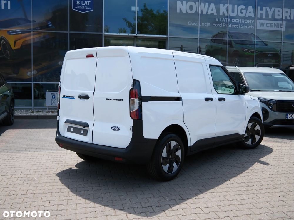 Ford E-Transit Courier - 7