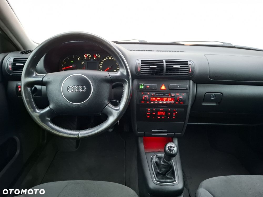 Audi A3 Sportback - 5