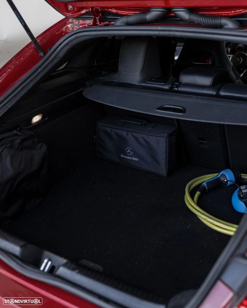 Mercedes-Benz CLA 250 e Shooting Brake AMG Line - 27