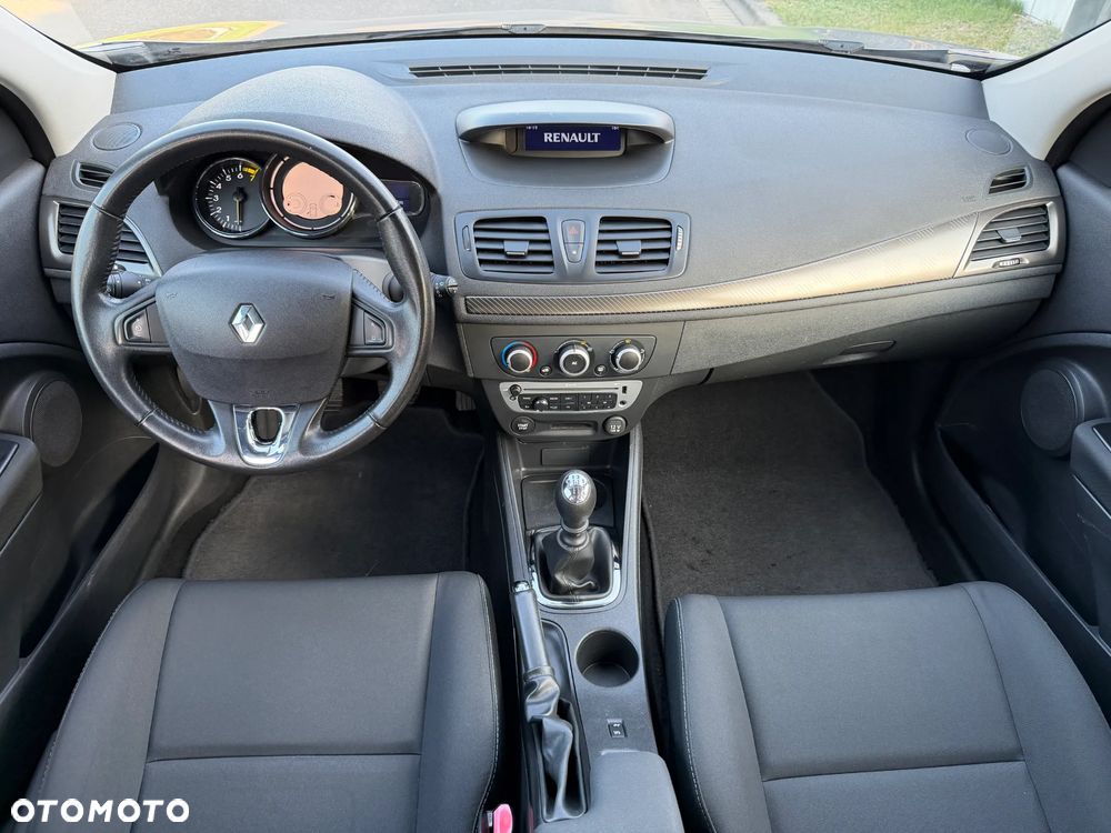 Renault Megane 1.6 16V 110 LIMITED - 25