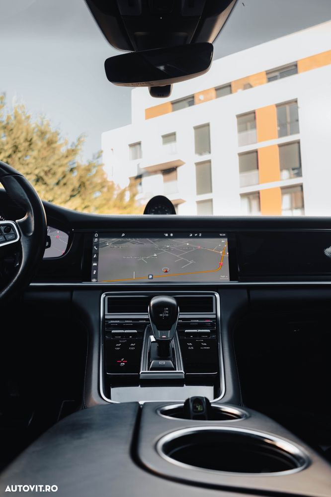 Porsche Panamera 4S - 15