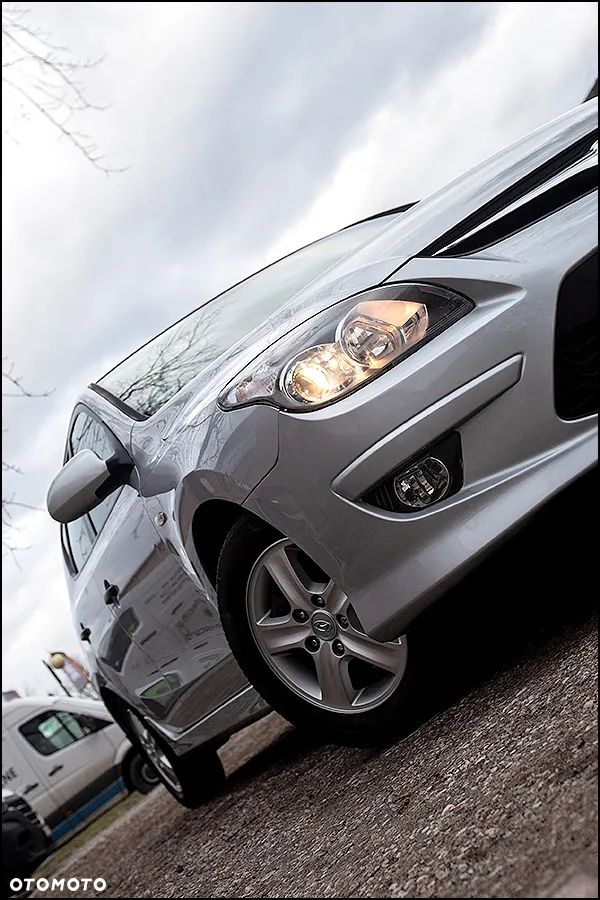 Hyundai i30 1.4 Classic + - 12