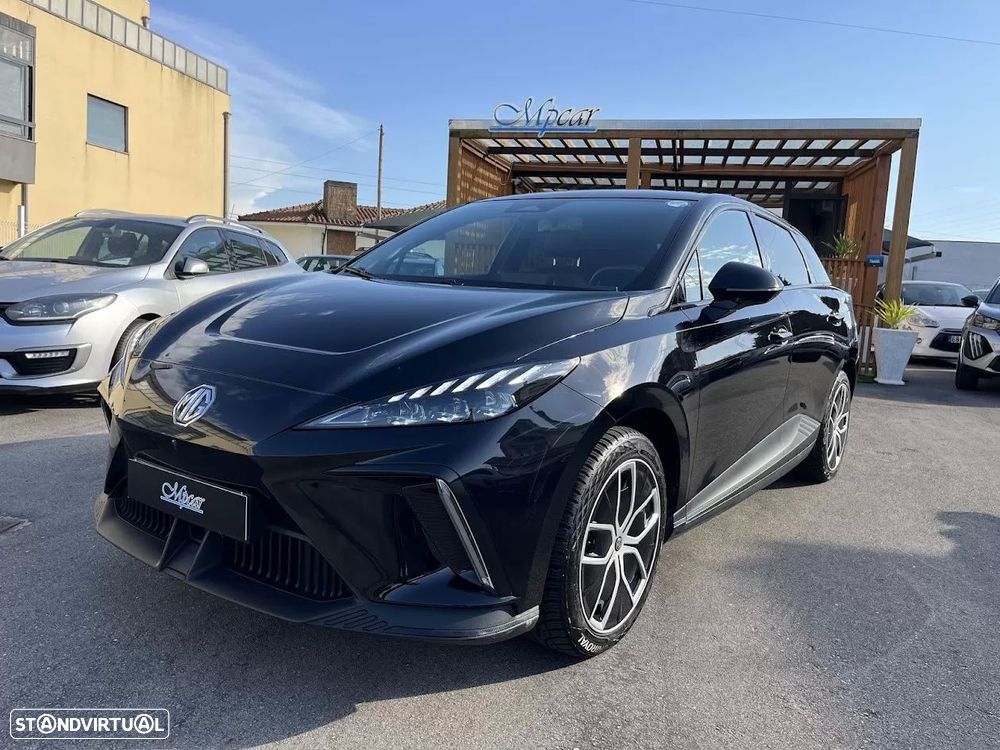 MG MG4 64 kWh Luxury - 57