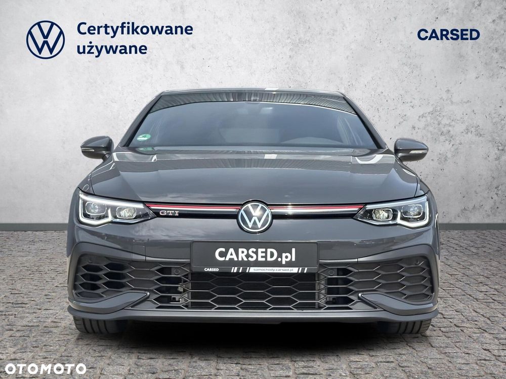 Volkswagen Golf - 10