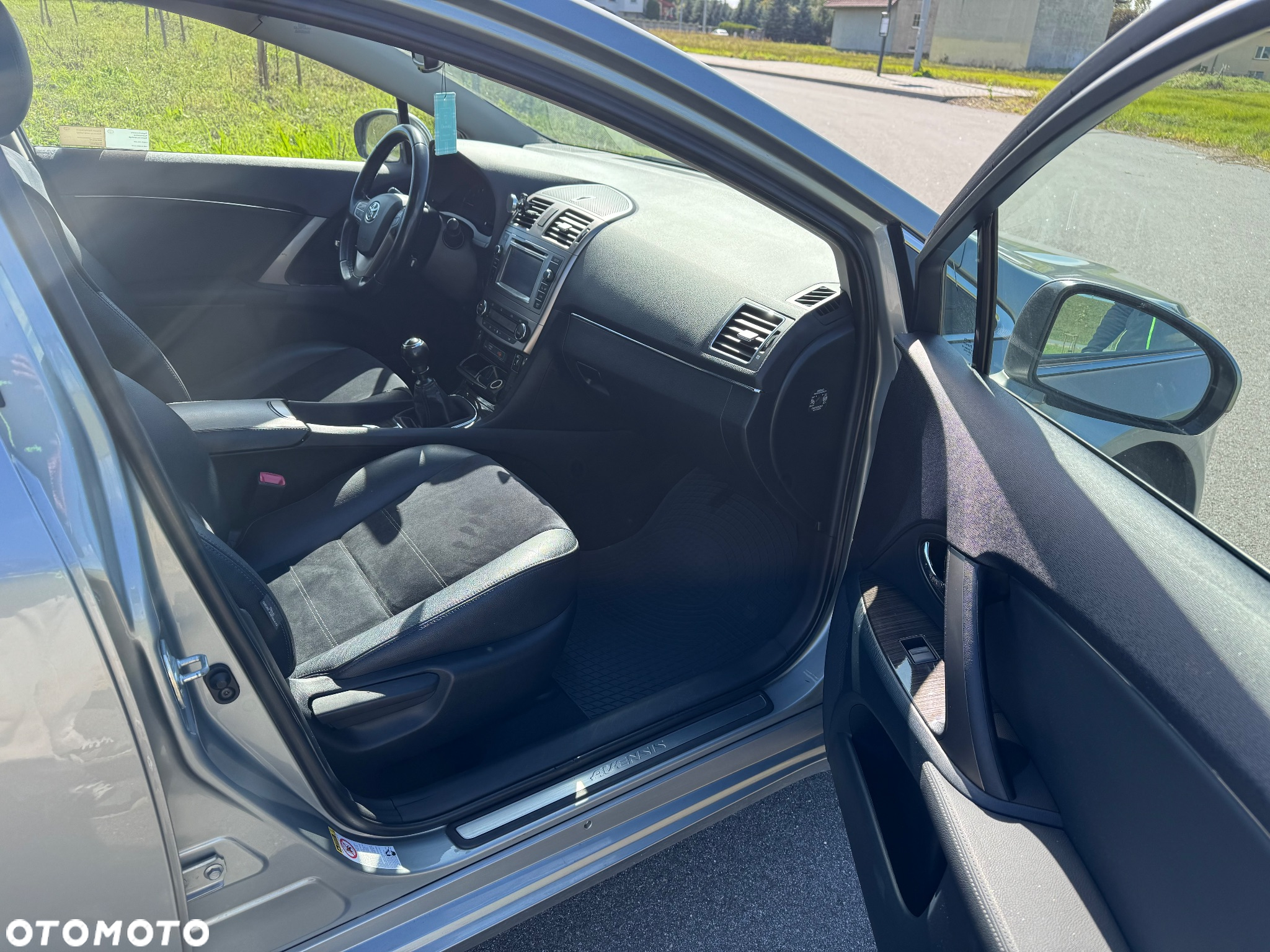 Toyota Avensis 1.8 Premium - 7