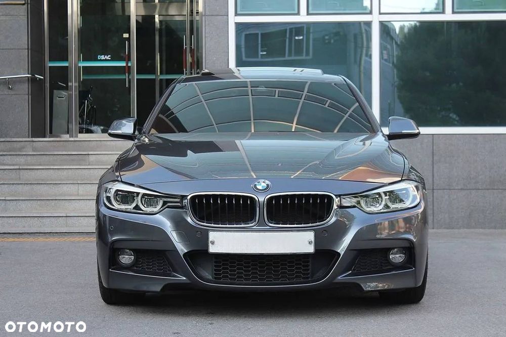 BMW Seria 3 330i M Sport - 3