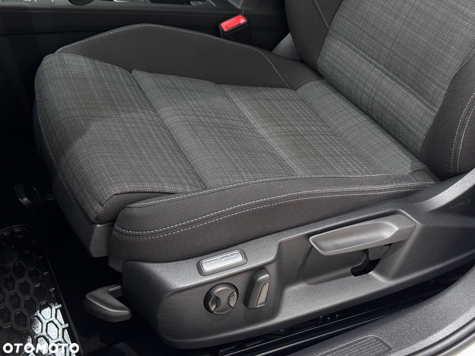 Volkswagen Passat 1.5 TSI EVO Business - 11