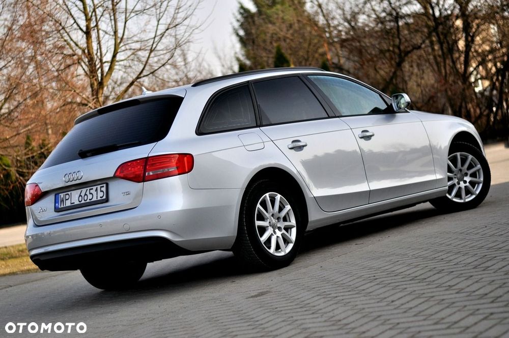Audi A4 Avant 2.0 TDI DPF Ambiente - 6