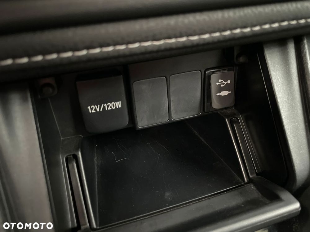 Toyota Corolla 1.6 Comfort - 24