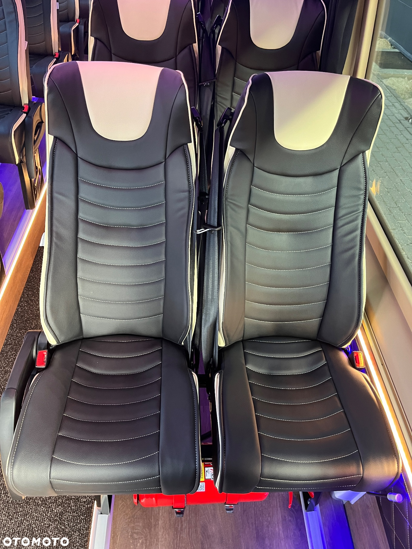 Mercedes-Benz Sprinter 519 - 18