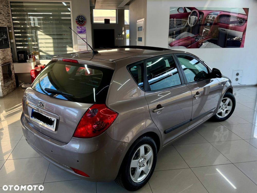 Kia Ceed 1.6 CVVT EX - 23