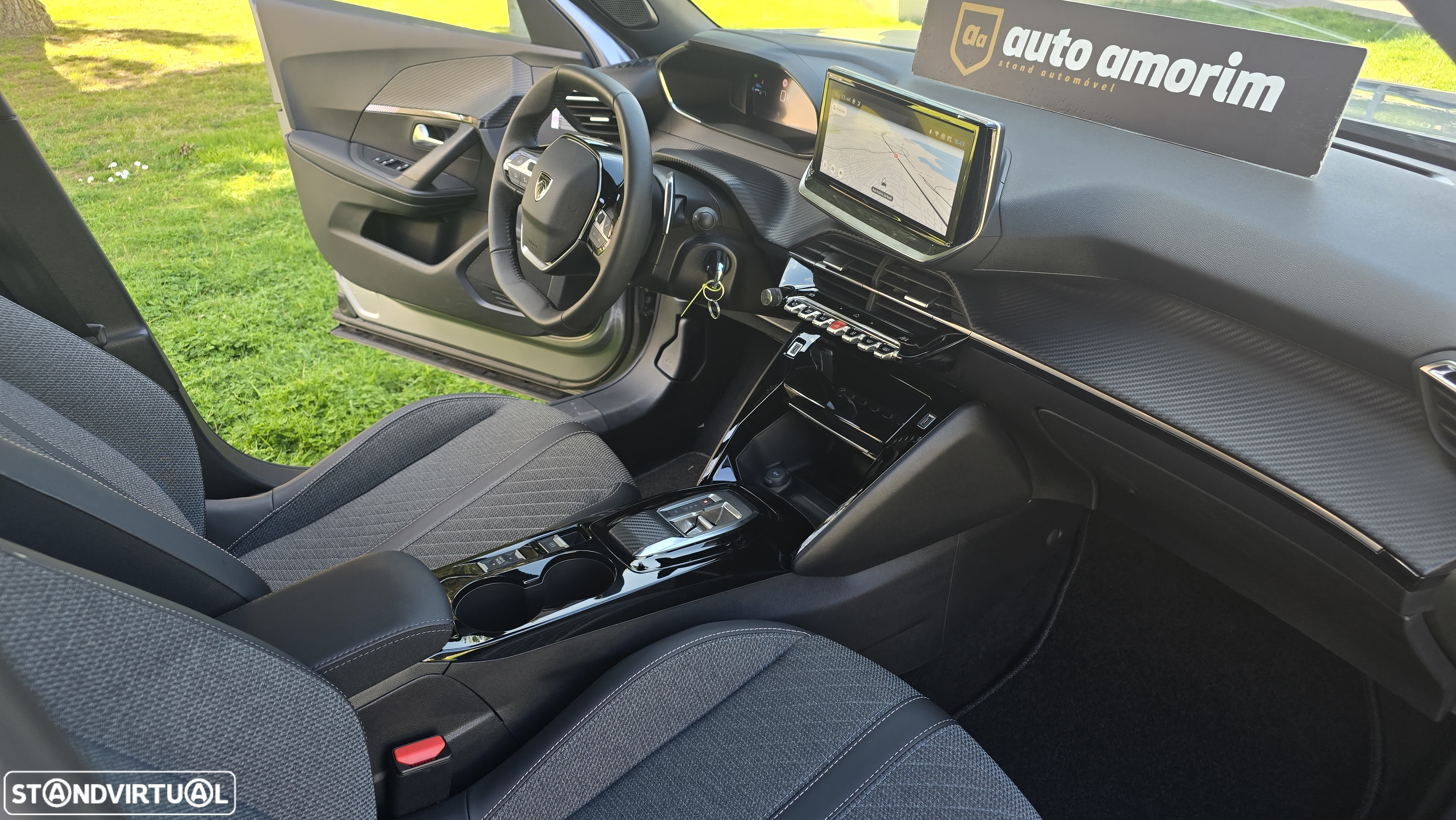 Peugeot 2008 1.2 PureTech Allure Pack EAT8 - 25